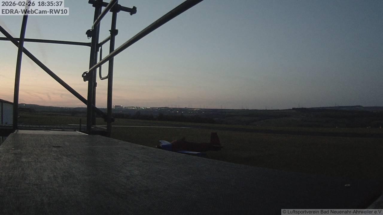 Archived image Webcam at the airfield of the Luftsportverein Bad Neuenahr-Ahrweiler