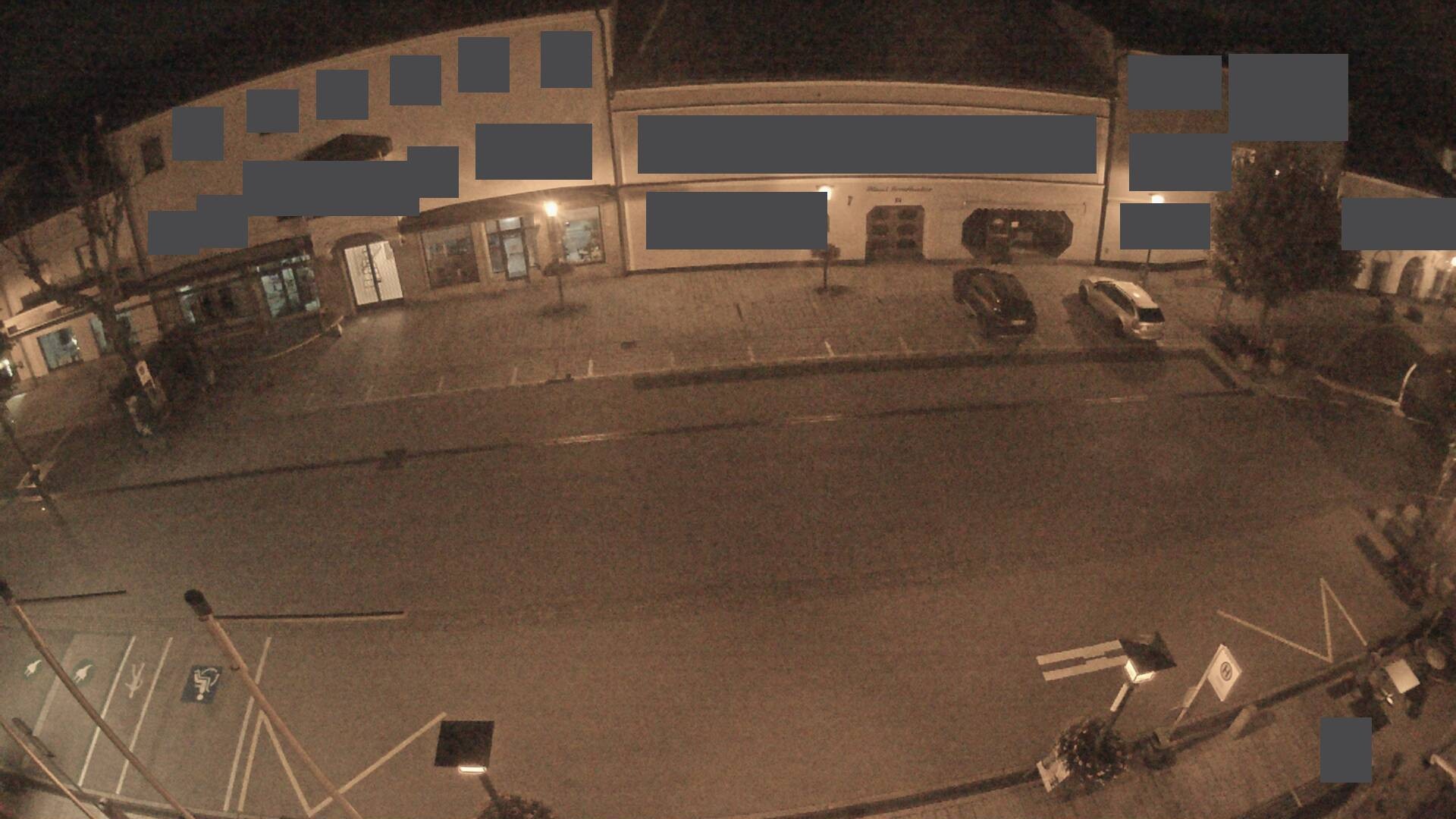 Archived image Webcam Town square of Neumarkt am Wallersee