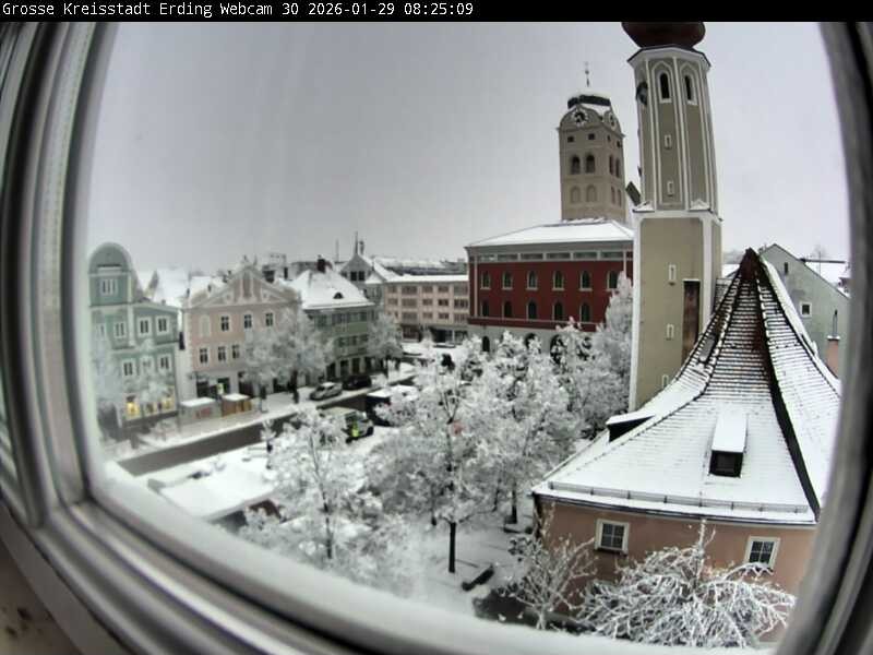 Archiv Foto Webcam Erding: Schrannenplatz und Kirche