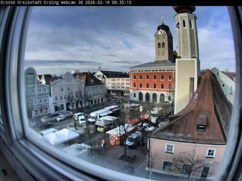 Archiv Foto Webcam Erding: Schrannenplatz und Kirche