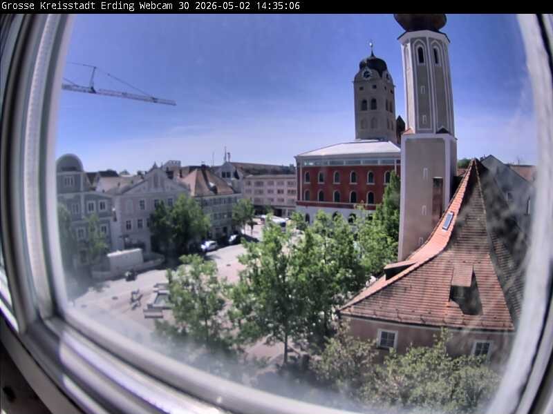 Archiv Foto Webcam Erding: Schrannenplatz und Kirche