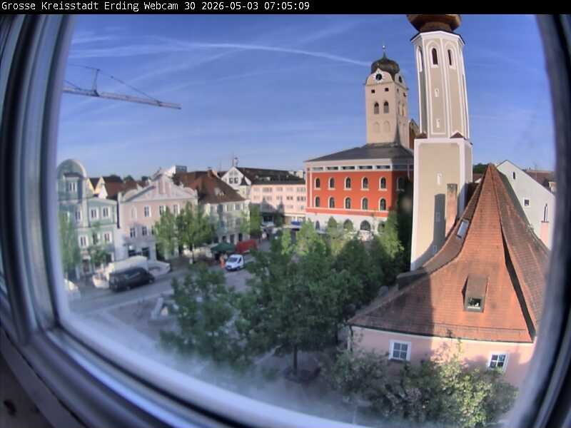 Archiv Foto Webcam Erding: Schrannenplatz und Kirche