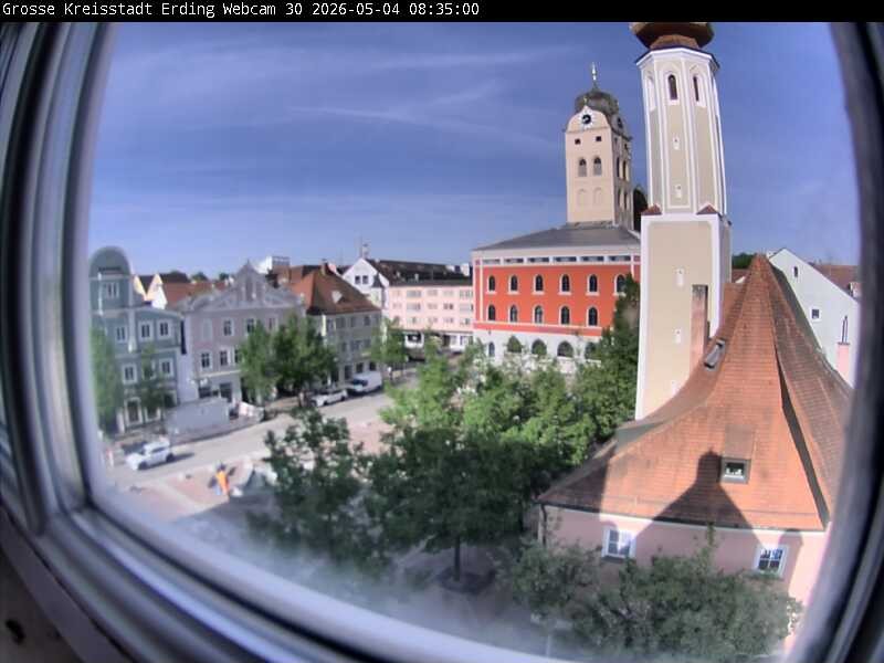 Archiv Foto Webcam Erding: Schrannenplatz und Kirche