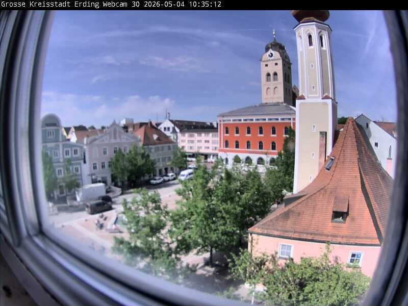 Archiv Foto Webcam Erding: Schrannenplatz und Kirche