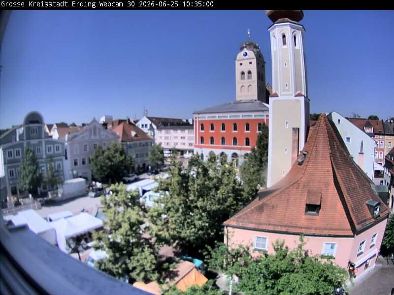 Archiv Foto Webcam Erding: Schrannenplatz und Kirche