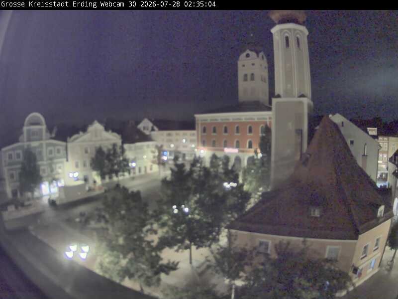 Archiv Foto Webcam Erding: Schrannenplatz und Kirche