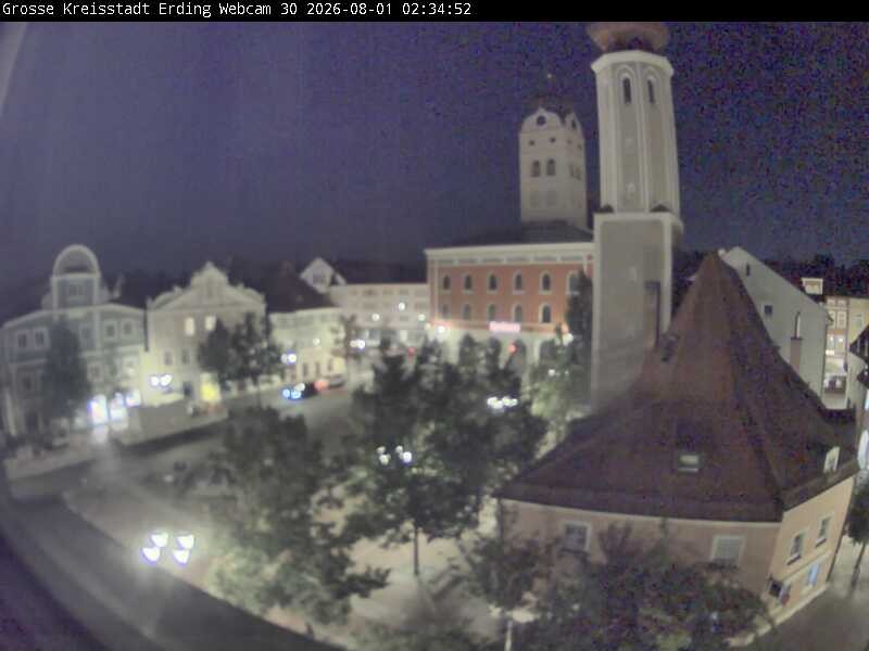 Archiv Foto Webcam Erding: Schrannenplatz und Kirche