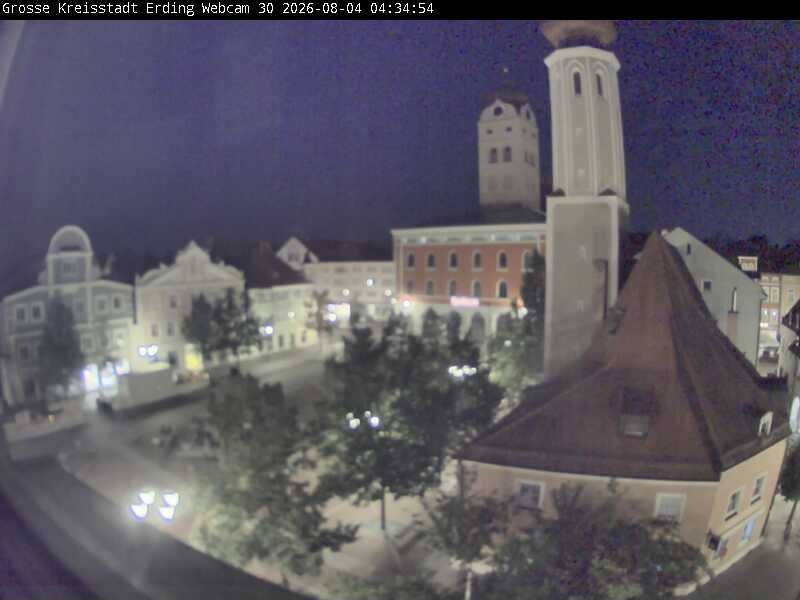 Archiv Foto Webcam Erding: Schrannenplatz und Kirche