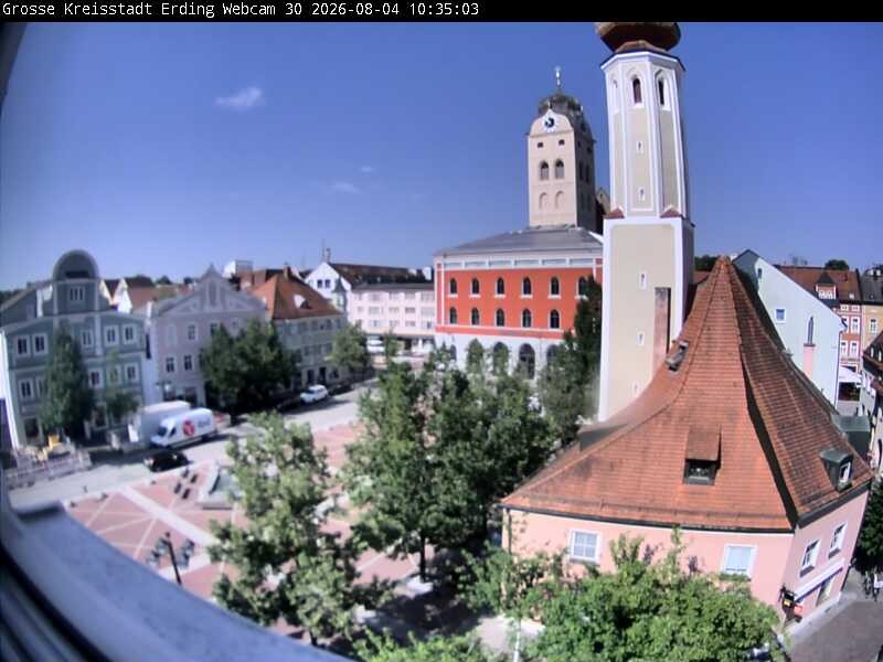 Archiv Foto Webcam Erding: Schrannenplatz und Kirche