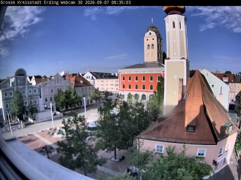 Archiv Foto Webcam Erding: Schrannenplatz und Kirche