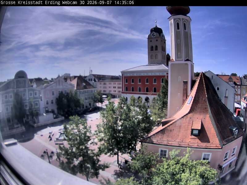 Archiv Foto Webcam Erding: Schrannenplatz und Kirche