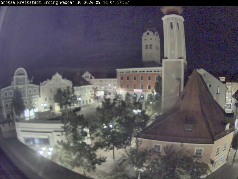 Archiv Foto Webcam Erding: Schrannenplatz und Kirche