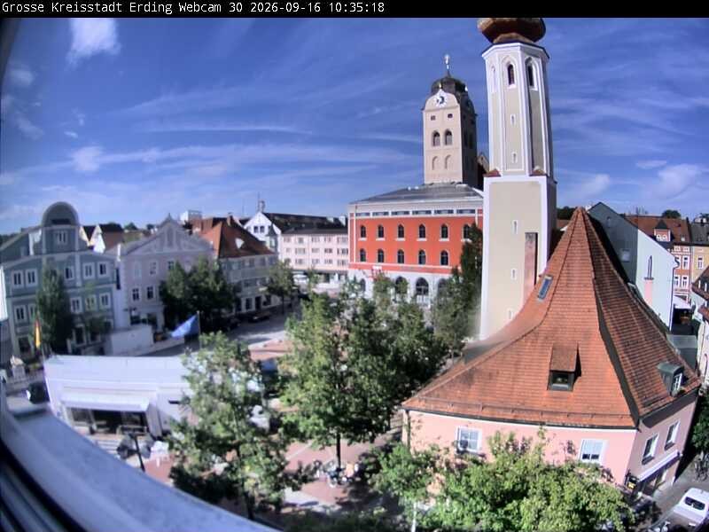 Archiv Foto Webcam Erding: Schrannenplatz und Kirche