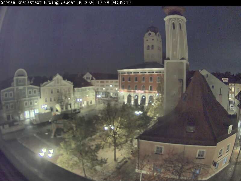 Archiv Foto Webcam Erding: Schrannenplatz und Kirche