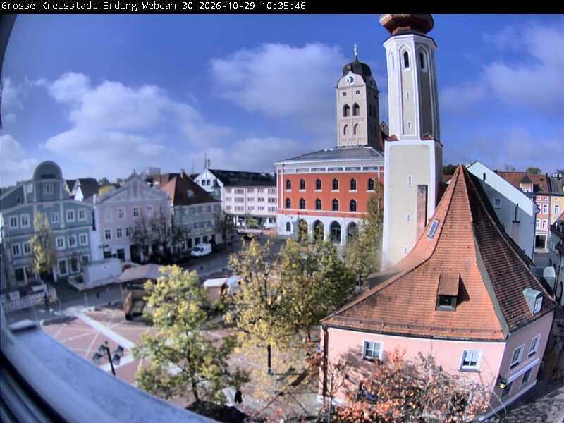 Archiv Foto Webcam Erding: Schrannenplatz und Kirche