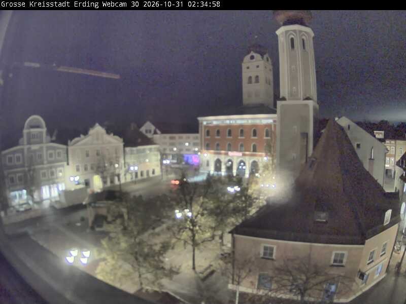 Archiv Foto Webcam Erding: Schrannenplatz und Kirche