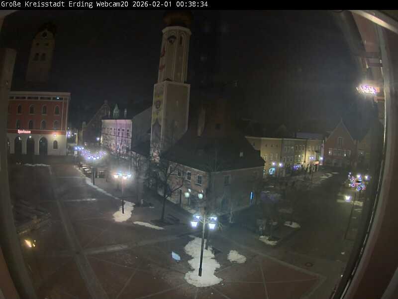Archiv Foto Webcam Erding: Stadtturm, Kirche und Fußgängerzone