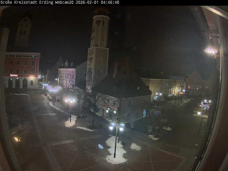 Archiv Foto Webcam Erding: Stadtturm, Kirche und Fußgängerzone