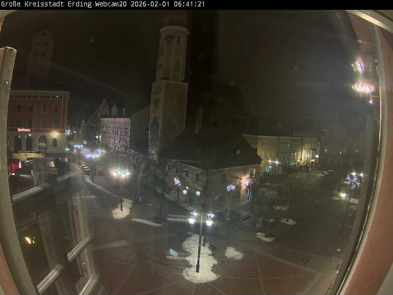 Archiv Foto Webcam Erding: Stadtturm, Kirche und Fußgängerzone