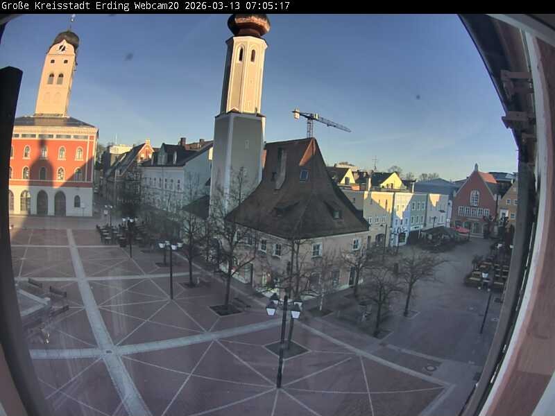 Archiv Foto Webcam Erding: Stadtturm, Kirche und Fußgängerzone