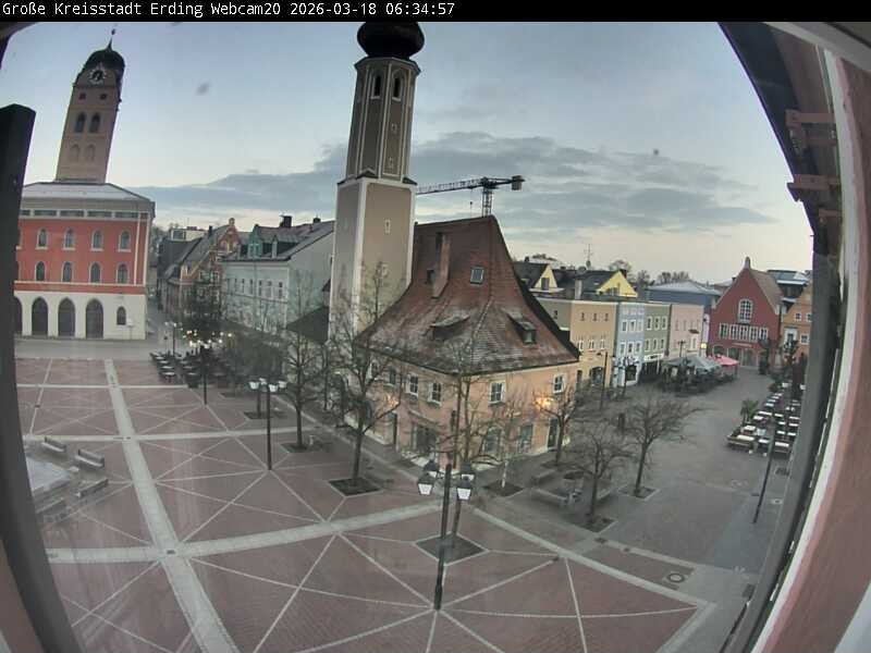 Archiv Foto Webcam Erding: Stadtturm, Kirche und Fußgängerzone