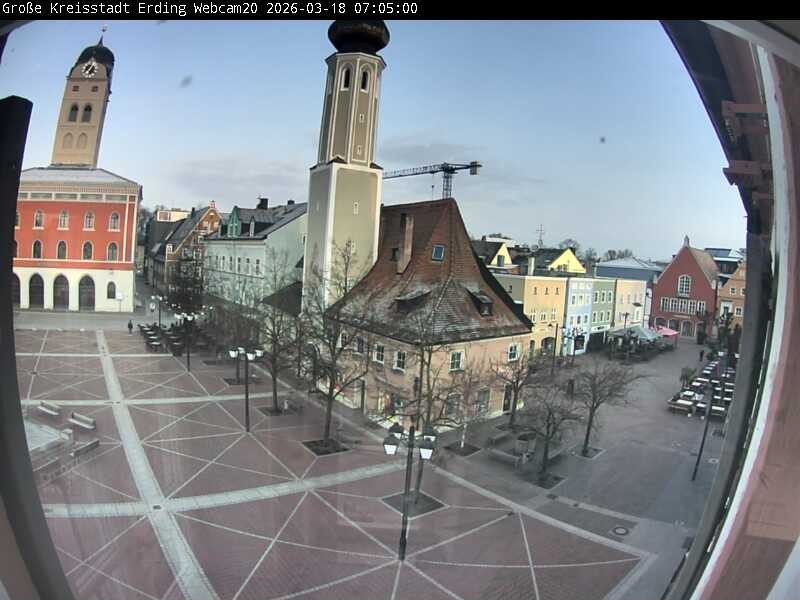 Archiv Foto Webcam Erding: Stadtturm, Kirche und Fußgängerzone
