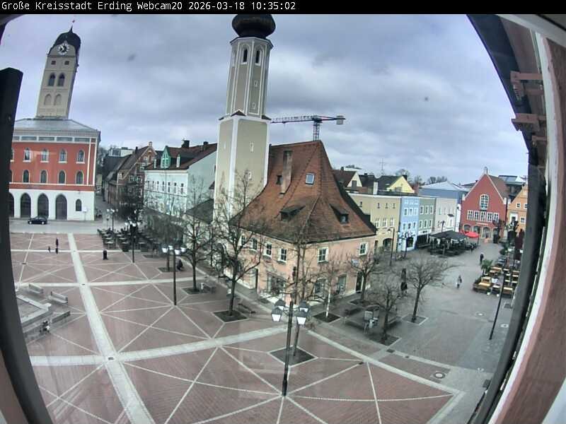 Archiv Foto Webcam Erding: Stadtturm, Kirche und Fußgängerzone