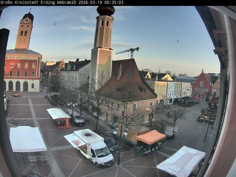 Archiv Foto Webcam Erding: Stadtturm, Kirche und Fußgängerzone