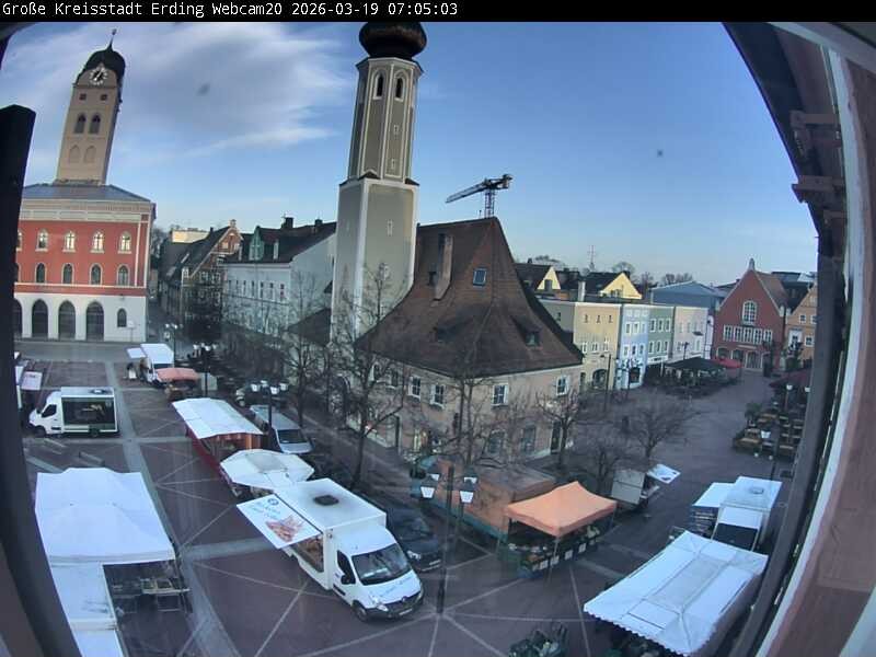 Archiv Foto Webcam Erding: Stadtturm, Kirche und Fußgängerzone