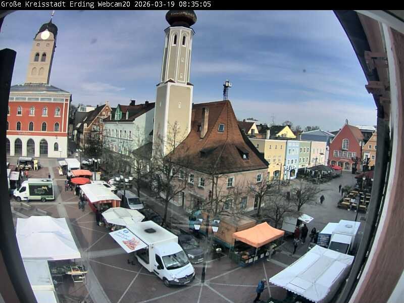Archiv Foto Webcam Erding: Stadtturm, Kirche und Fußgängerzone