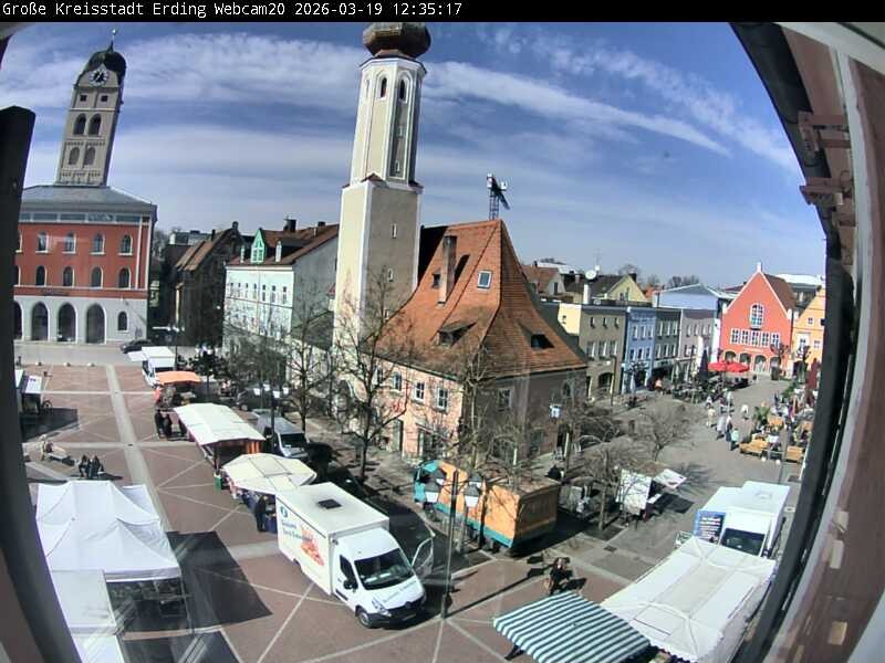 Archiv Foto Webcam Erding: Stadtturm, Kirche und Fußgängerzone