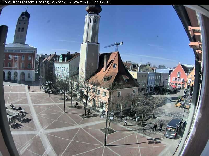Archiv Foto Webcam Erding: Stadtturm, Kirche und Fußgängerzone