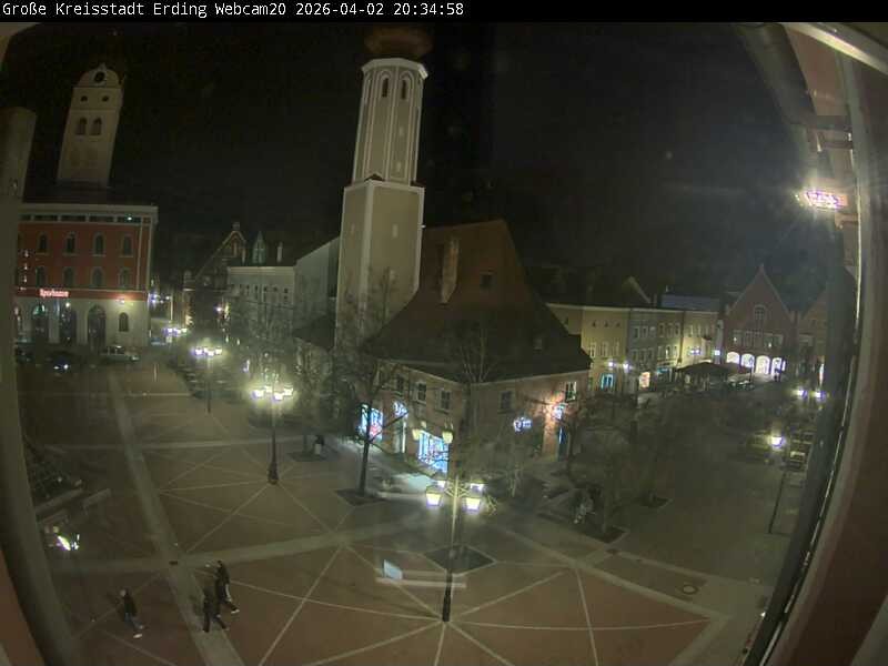 Archiv Foto Webcam Erding: Stadtturm, Kirche und Fußgängerzone