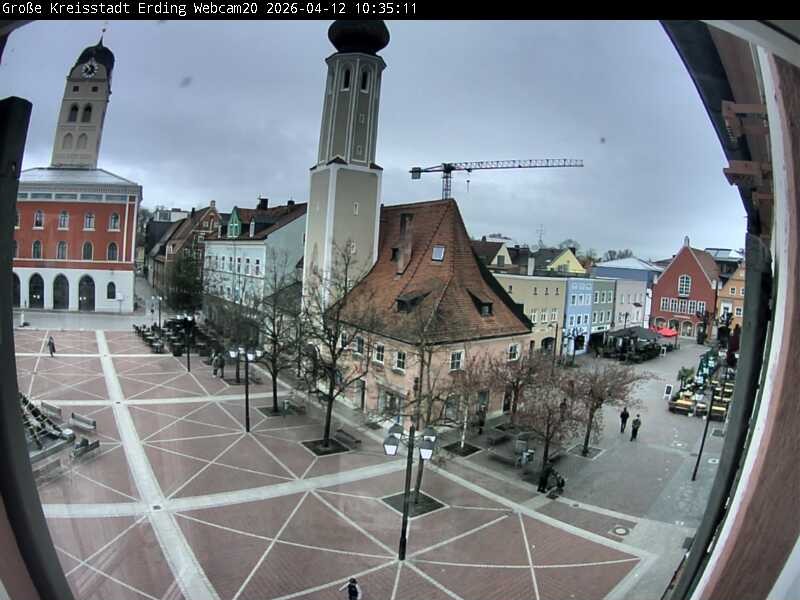 Archiv Foto Webcam Erding: Stadtturm, Kirche und Fußgängerzone