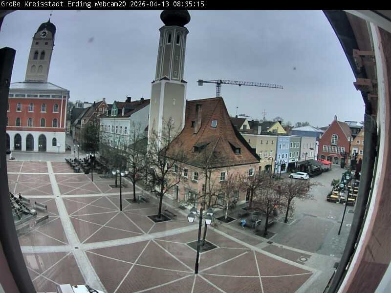 Archiv Foto Webcam Erding: Stadtturm, Kirche und Fußgängerzone