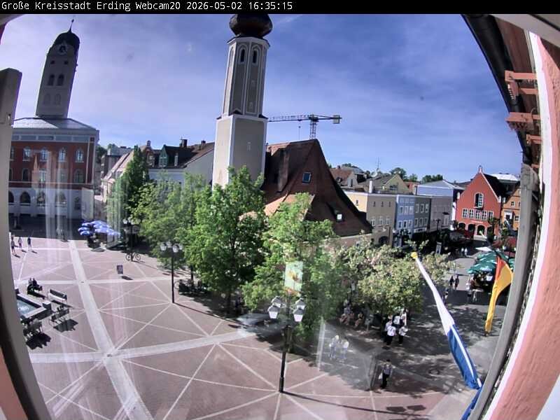 Archiv Foto Webcam Erding: Stadtturm, Kirche und Fußgängerzone