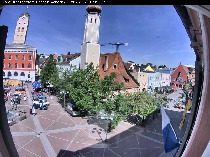 Archiv Foto Webcam Erding: Stadtturm, Kirche und Fußgängerzone