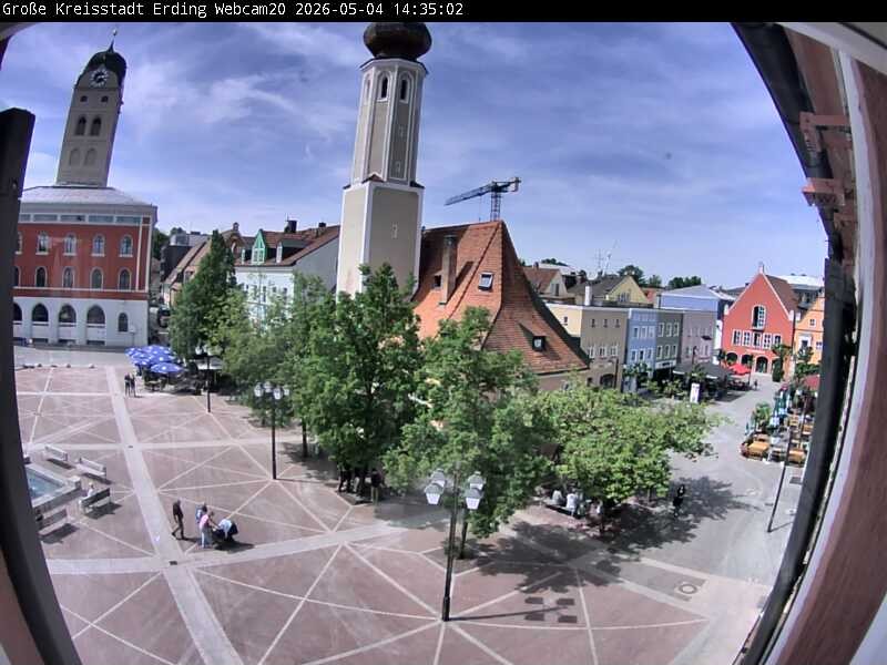 Archiv Foto Webcam Erding: Stadtturm, Kirche und Fußgängerzone