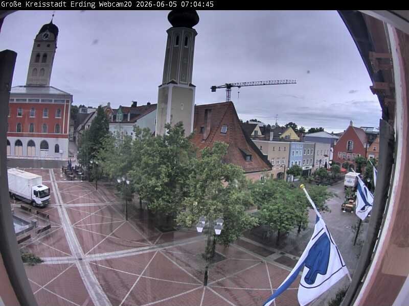 Archiv Foto Webcam Erding: Stadtturm, Kirche und Fußgängerzone