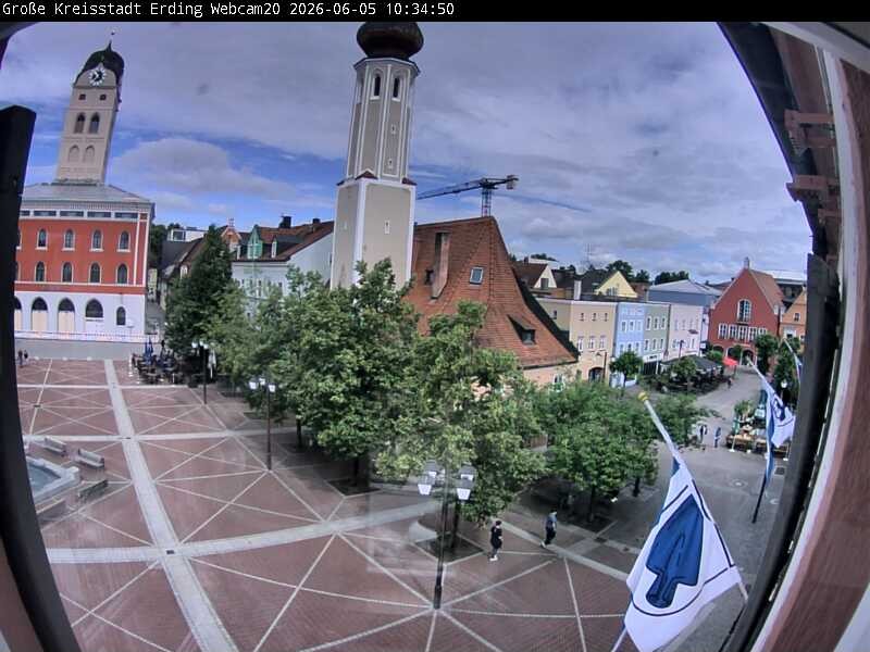 Archiv Foto Webcam Erding: Stadtturm, Kirche und Fußgängerzone
