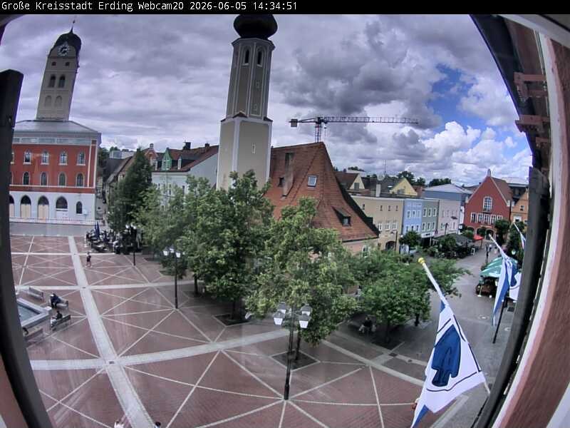 Archiv Foto Webcam Erding: Stadtturm, Kirche und Fußgängerzone