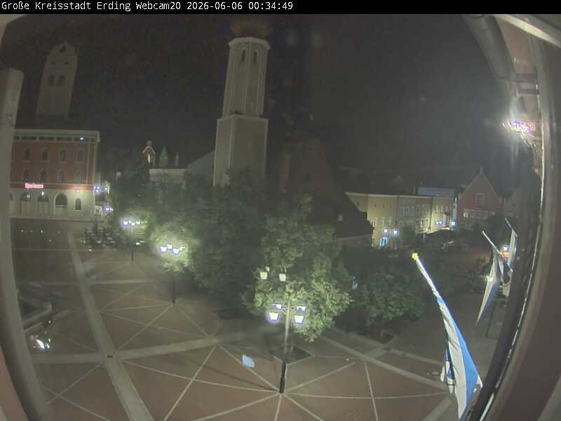 Archived image Webcam City center of Erding and the local city tower