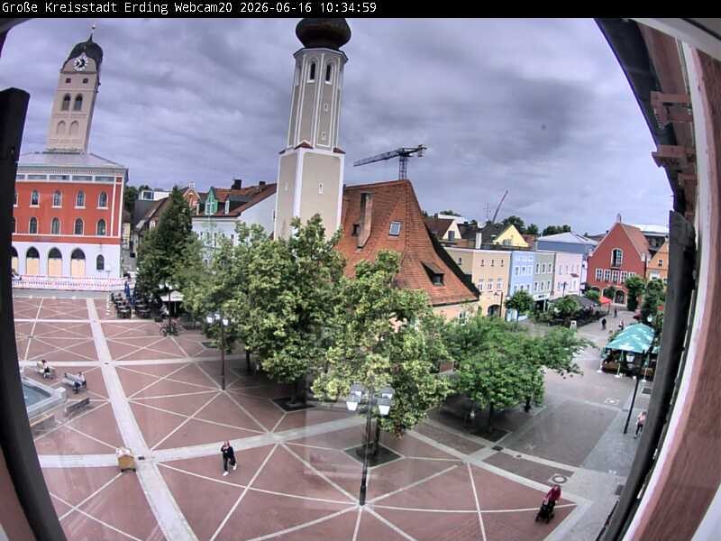Archiv Foto Webcam Erding: Stadtturm, Kirche und Fußgängerzone