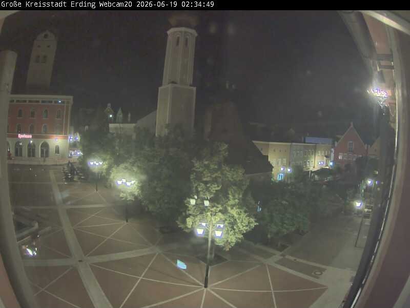 Archived image Webcam City center of Erding and the local city tower