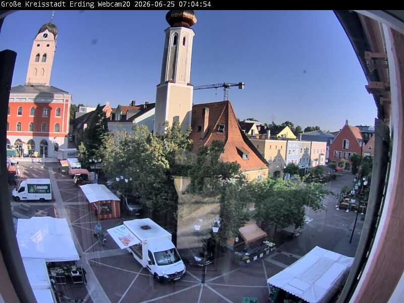 Archiv Foto Webcam Erding: Stadtturm, Kirche und Fußgängerzone