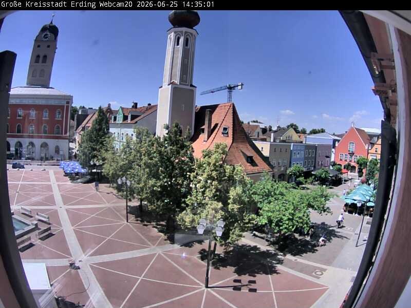 Archiv Foto Webcam Erding: Stadtturm, Kirche und Fußgängerzone