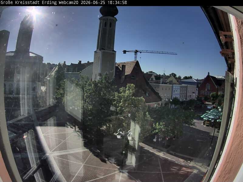 Archiv Foto Webcam Erding: Stadtturm, Kirche und Fußgängerzone