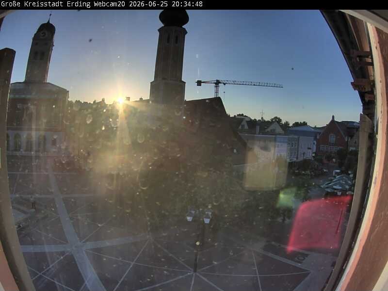 Archiv Foto Webcam Erding: Stadtturm, Kirche und Fußgängerzone