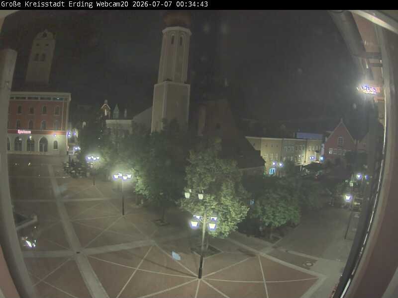 Archived image Webcam City center of Erding and the local city tower