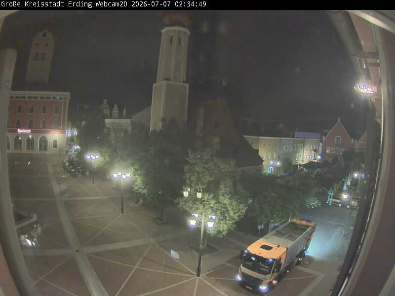 Archived image Webcam City center of Erding and the local city tower